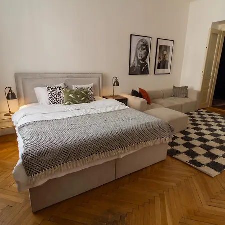 Vinohrady Art & Luxury Apartment * Praha